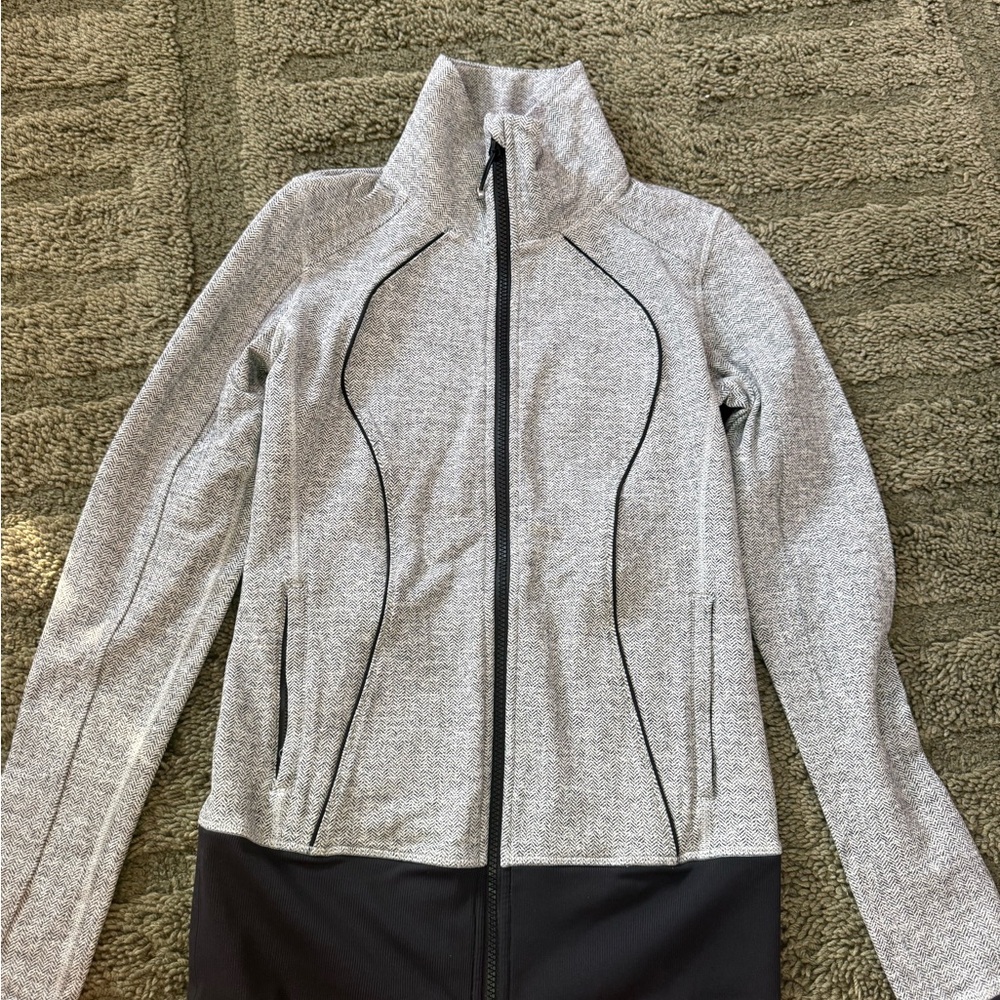 Lululemon Athletica Gray and Black Ski Jacket
